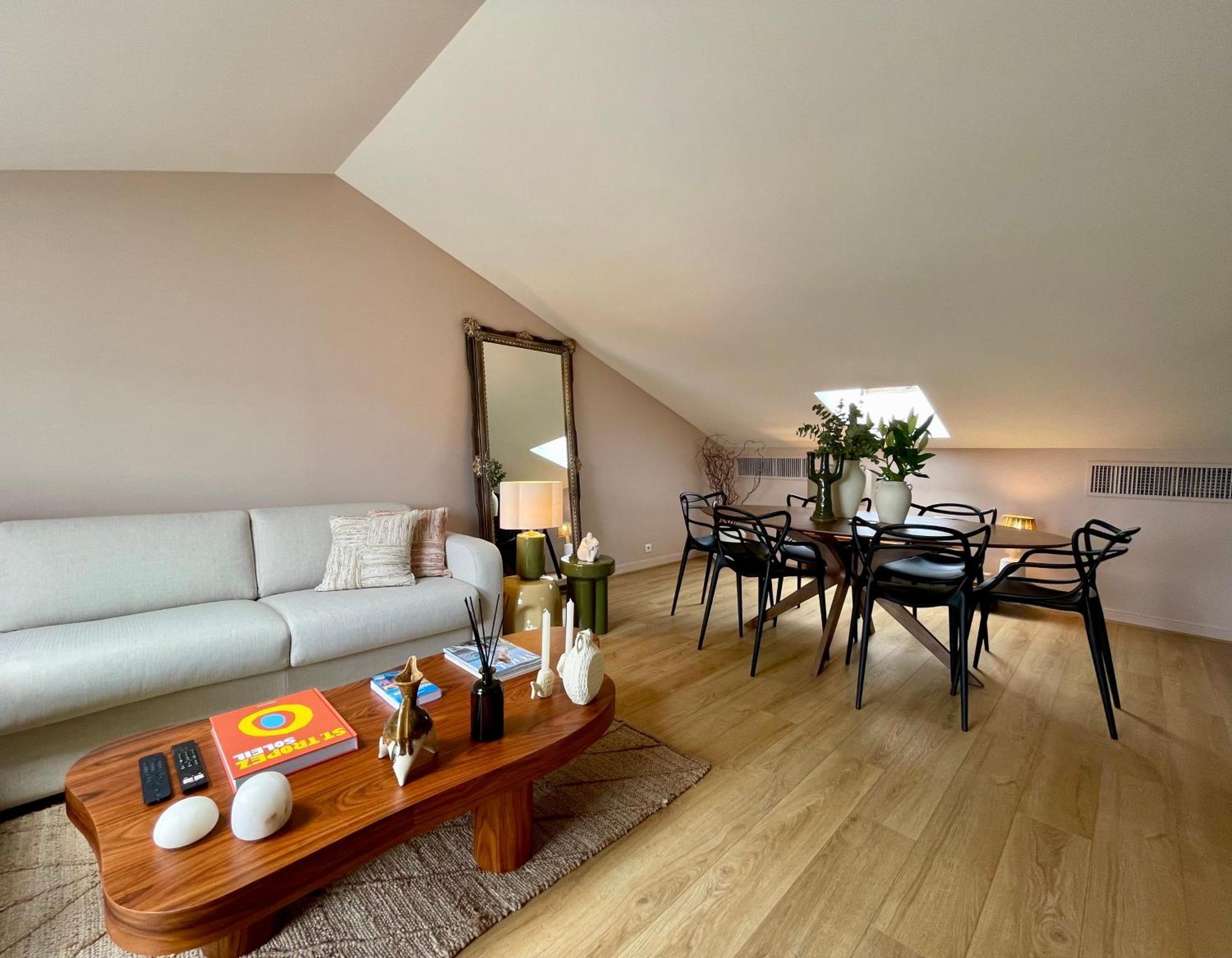 Coeur De Saint-Tropez - 2 Chambres - Terrasse - Parking * Saint-Tropez